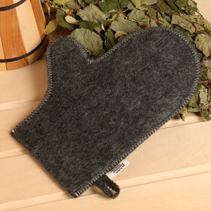 Набор для бани и сауны «Директор бани», 5 предметов: шапка, коврик, рукавица, тапочки, портфель